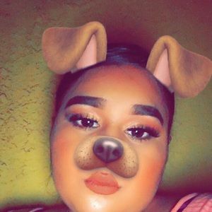 Meet your Posher, Dayannara